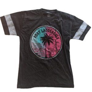 Gray Pink Tee T-Short w Fort Lauderdale Theme size Medium NEW NWT